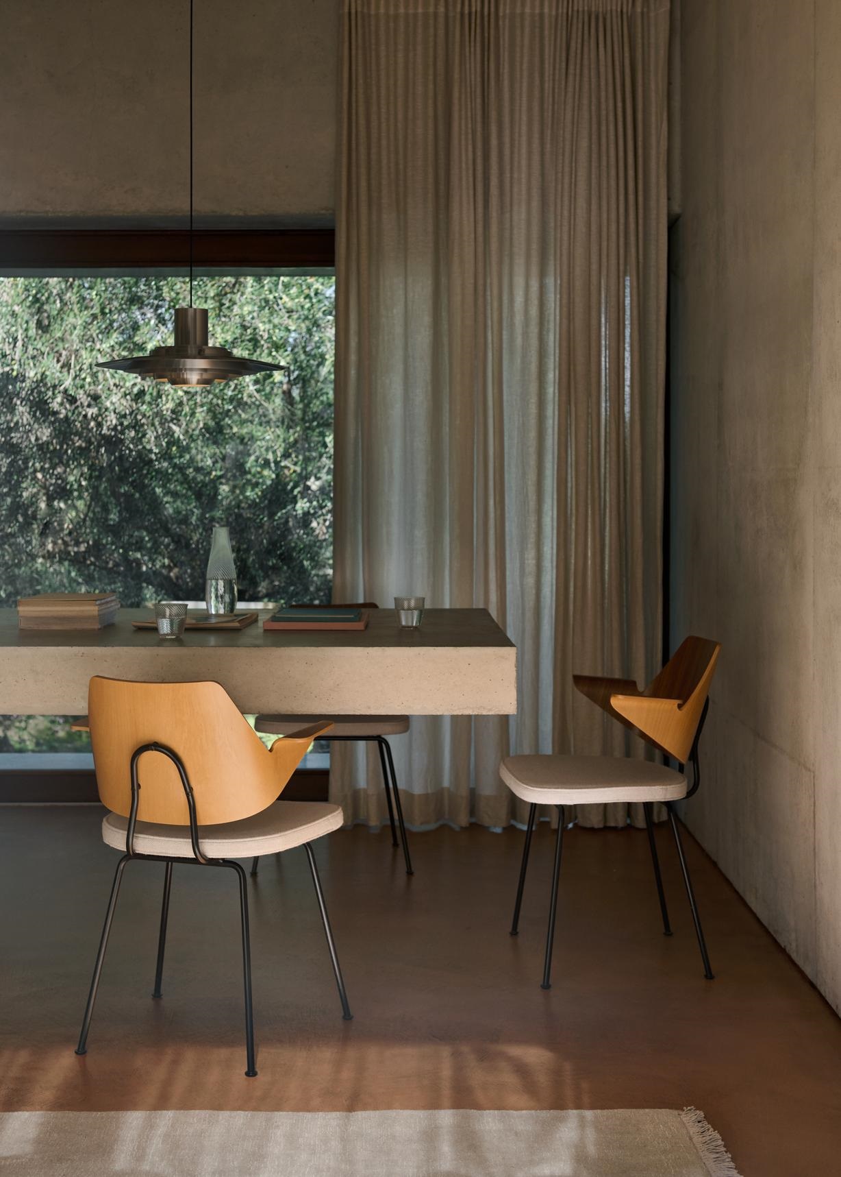 &Tradition RFH Dining Armchair